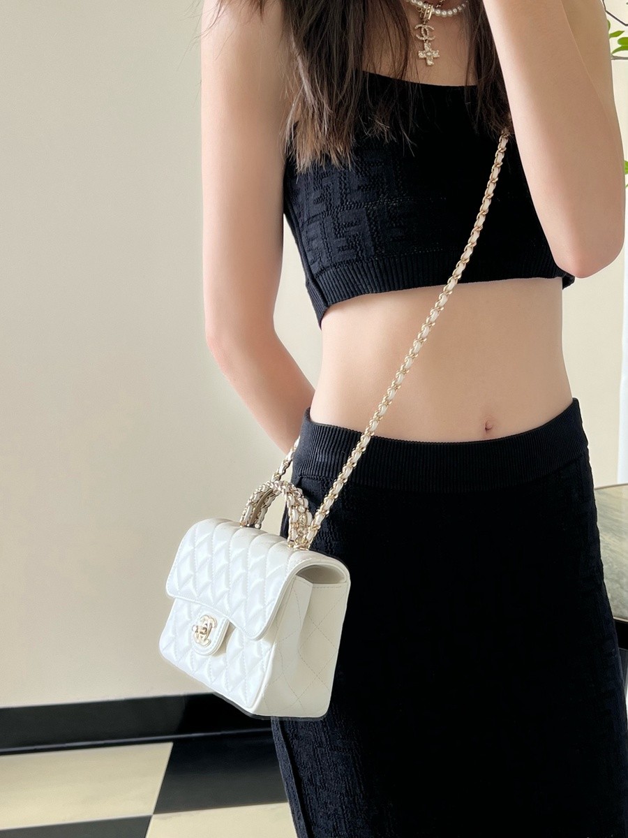 小香 23A 水鑽手提口蓋包 白色mini_17