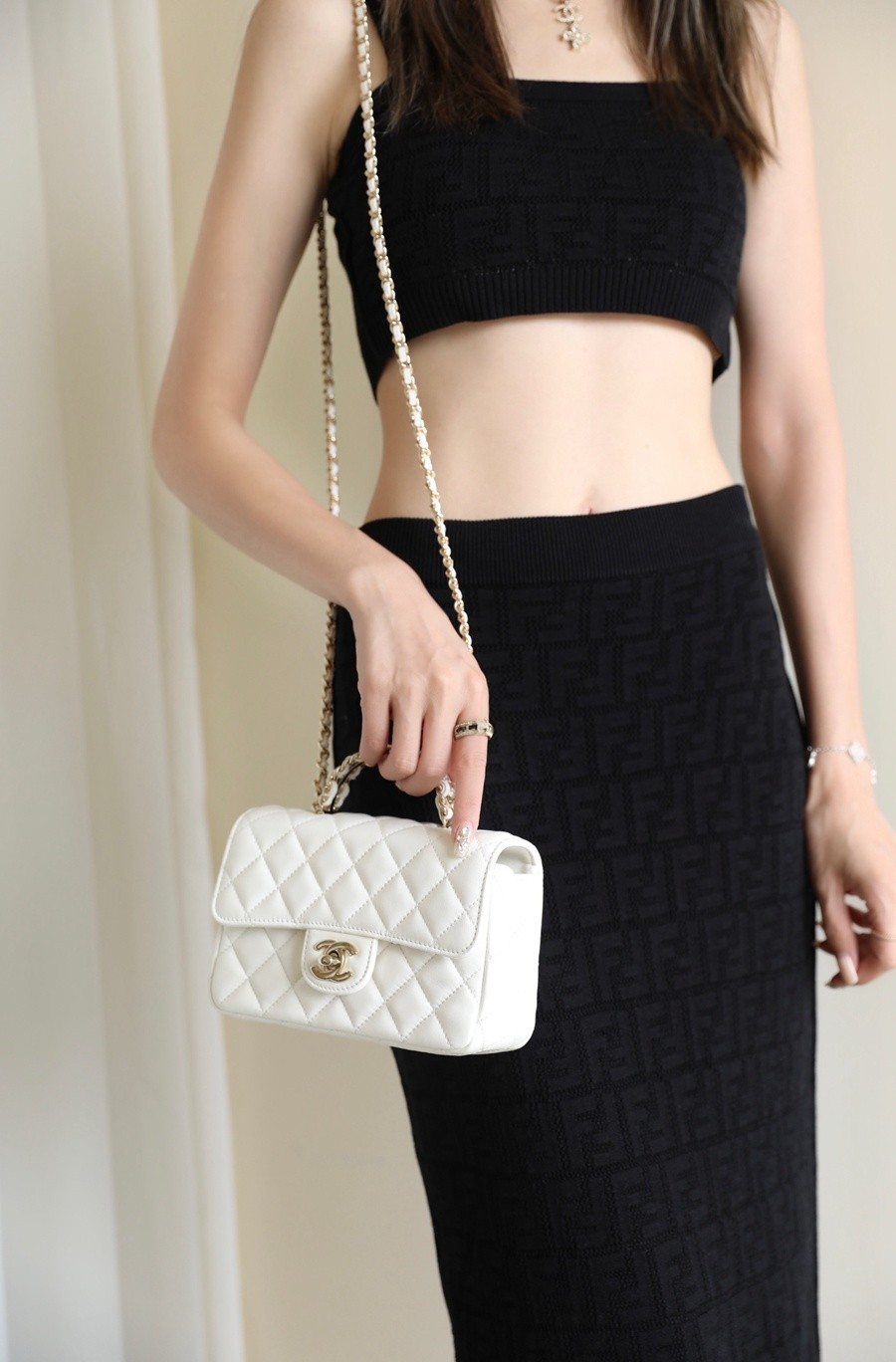 小香 23A 水鑽手提口蓋包 白色mini_20