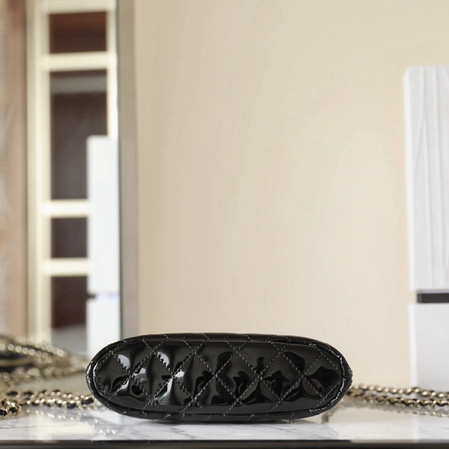 小香 23S春夏 漆皮貝殼包 黑色_4