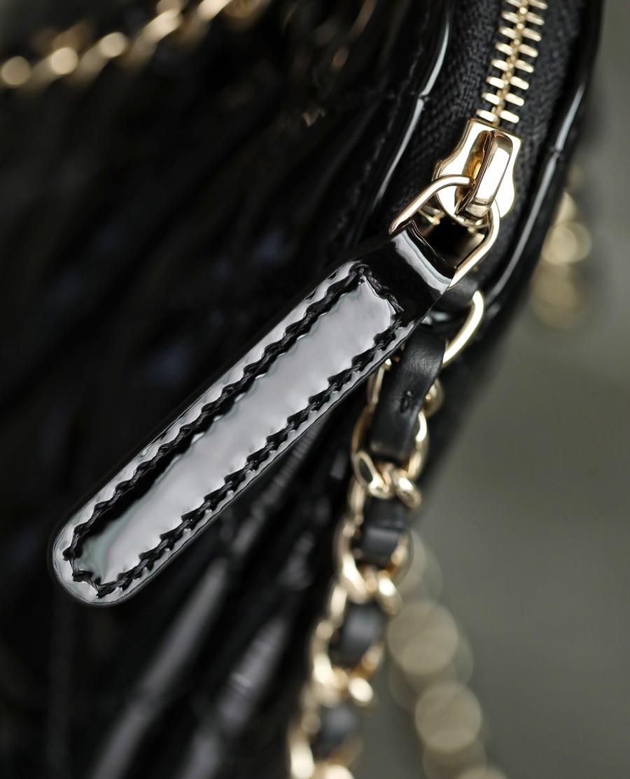 小香 23S春夏 漆皮貝殼包 黑色_14