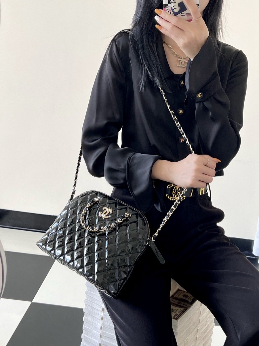 小香 23S春夏 漆皮貝殼BB包 大號黑色_23