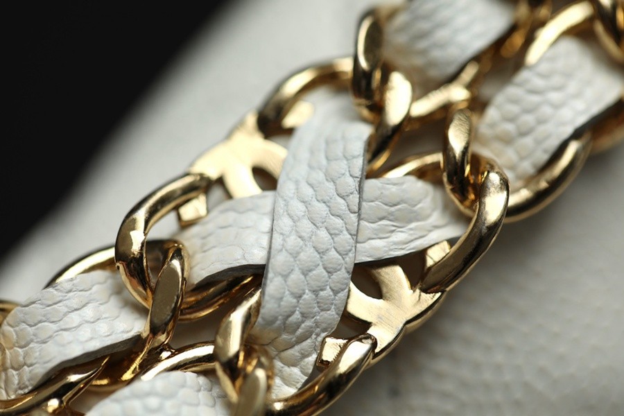 小香 22K秋冬 手提鏈條WOC 白色_15