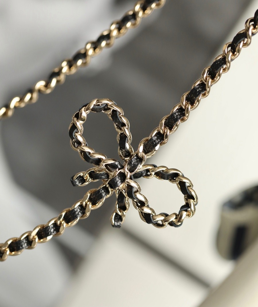 小香 23S春夏 蝴蝶結鏈條風琴錢包 黑色_9