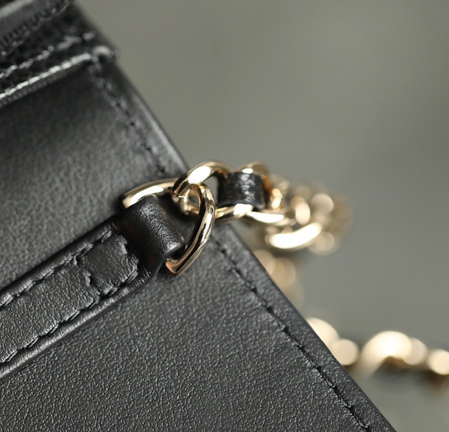 小香 23S春夏 蝴蝶結鏈條風琴錢包 黑色_13