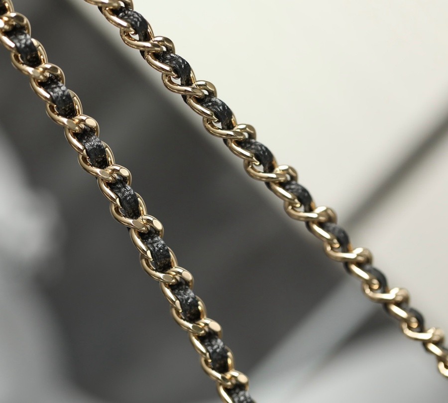 小香 23S春夏 蝴蝶結鏈條風琴錢包 黑色_14