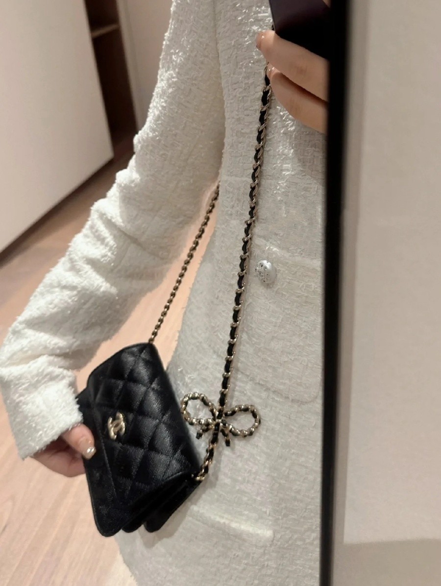 小香 23S春夏 蝴蝶結鏈條風琴錢包 黑色_18