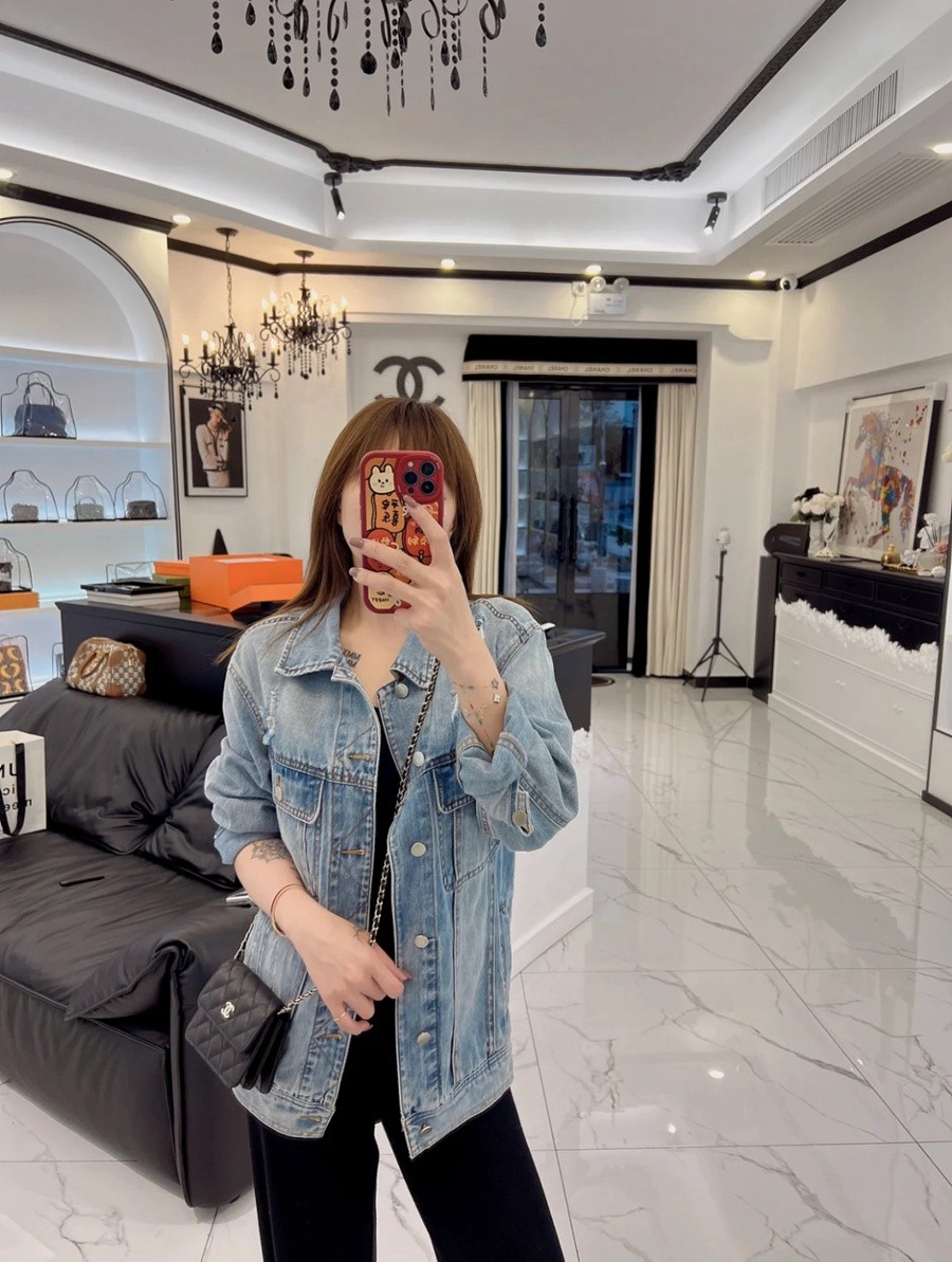 小香 23S春夏 蝴蝶結鏈條風琴錢包 黑色_24