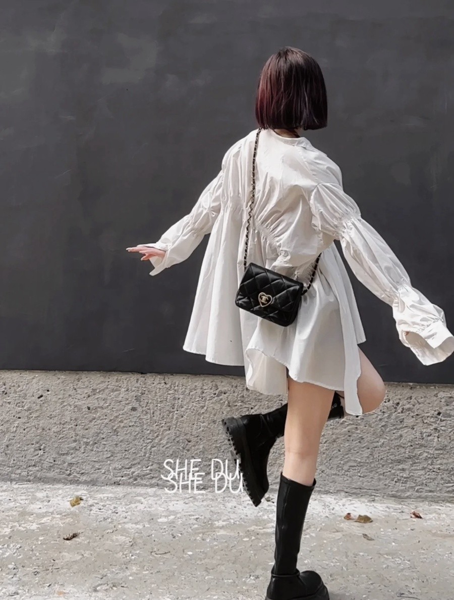 小香 23S春夏系列 愛心琺瑯扣大mini 黑色_25