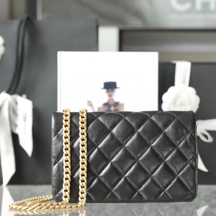 小香 22K秋冬 小金柱調節鏈口蓋包小號 黑色-041_2