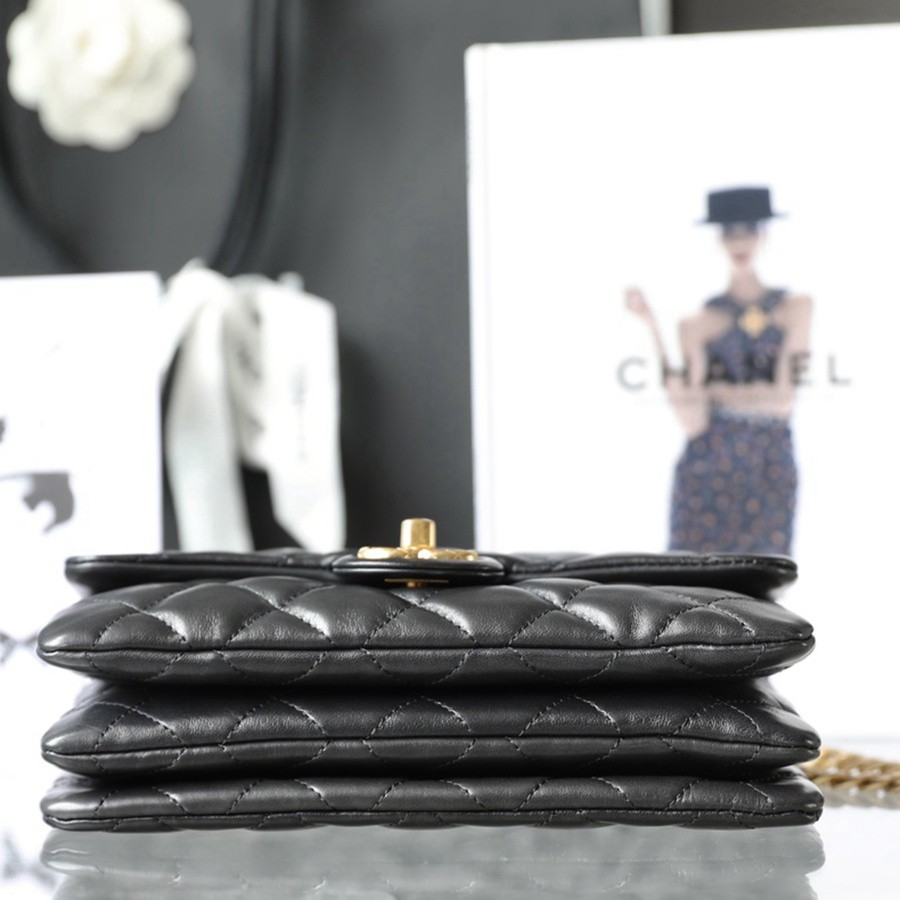 小香 22K秋冬 小金柱調節鏈口蓋包小號 黑色-041_4