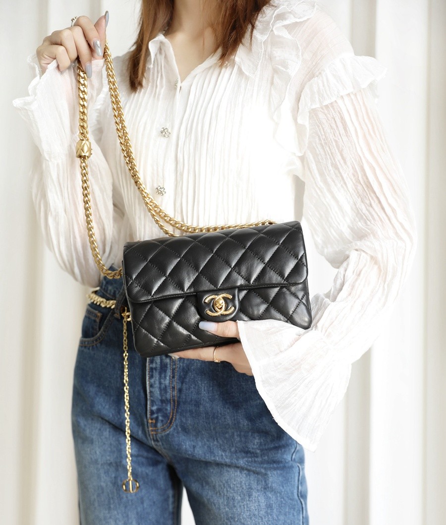 小香 22K秋冬 小金柱調節鏈口蓋包小號 黑色-041_19