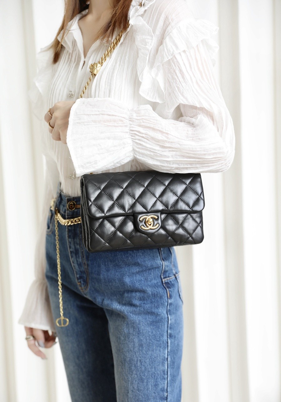 小香 22K秋冬 小金柱調節鏈口蓋包小號 黑色-041_24