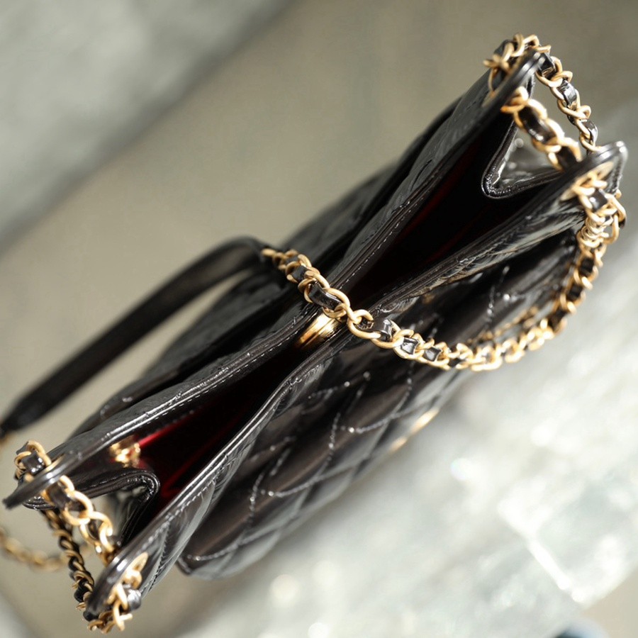 小香 23C早春新款天貓精靈 Hobo流浪包 中號黑色_5