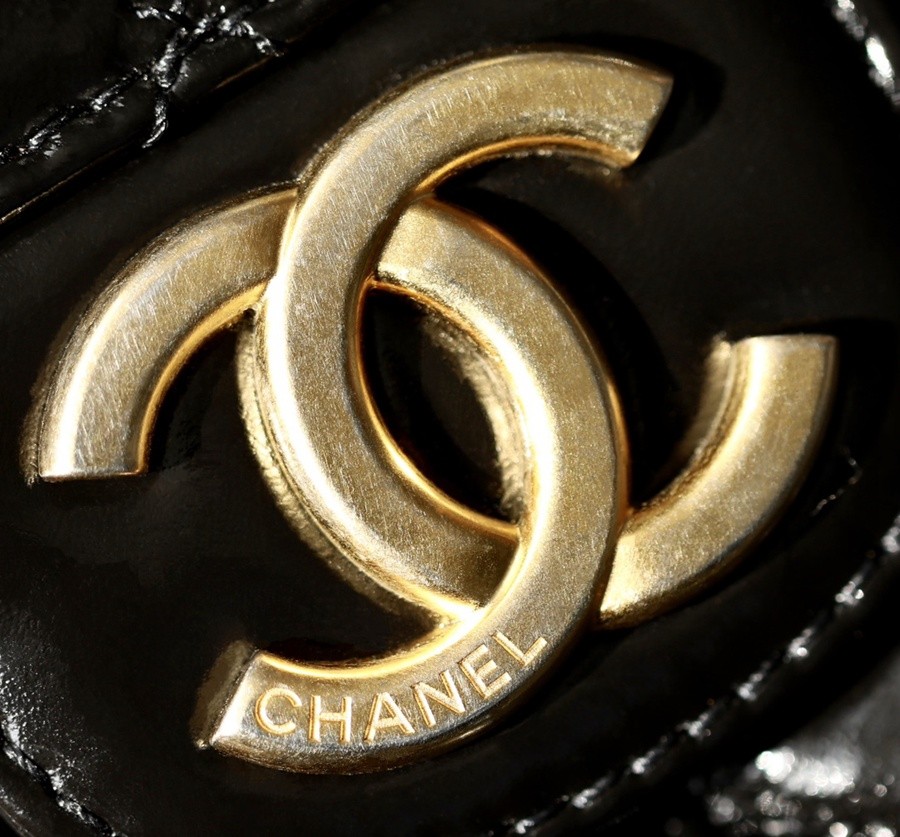 小香 23C早春新款天貓精靈 Hobo流浪包 中號黑色_9