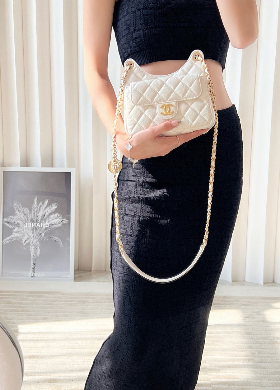 小香 23C早春油蠟皮天貓精靈 Hobo流浪包 小號白色_18