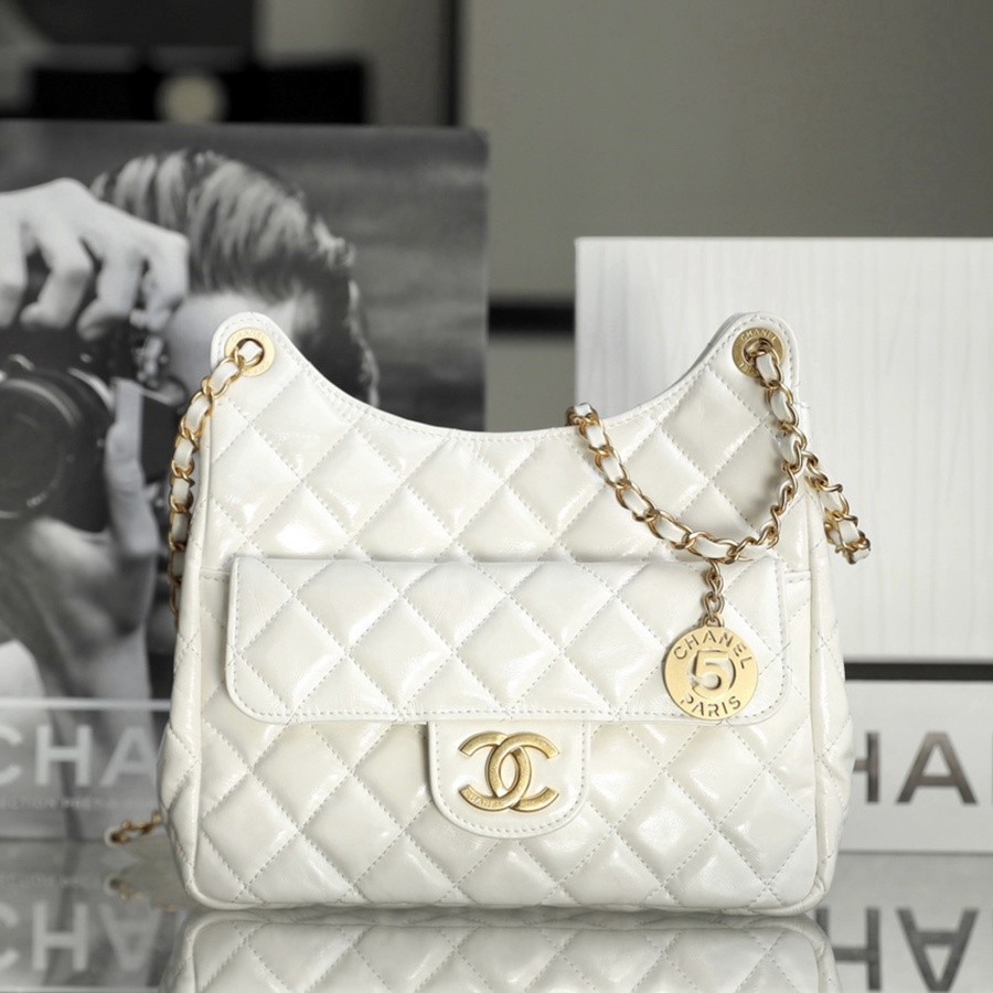 小香 23C早春新款天貓精靈 Hobo流浪包 中號白色_1