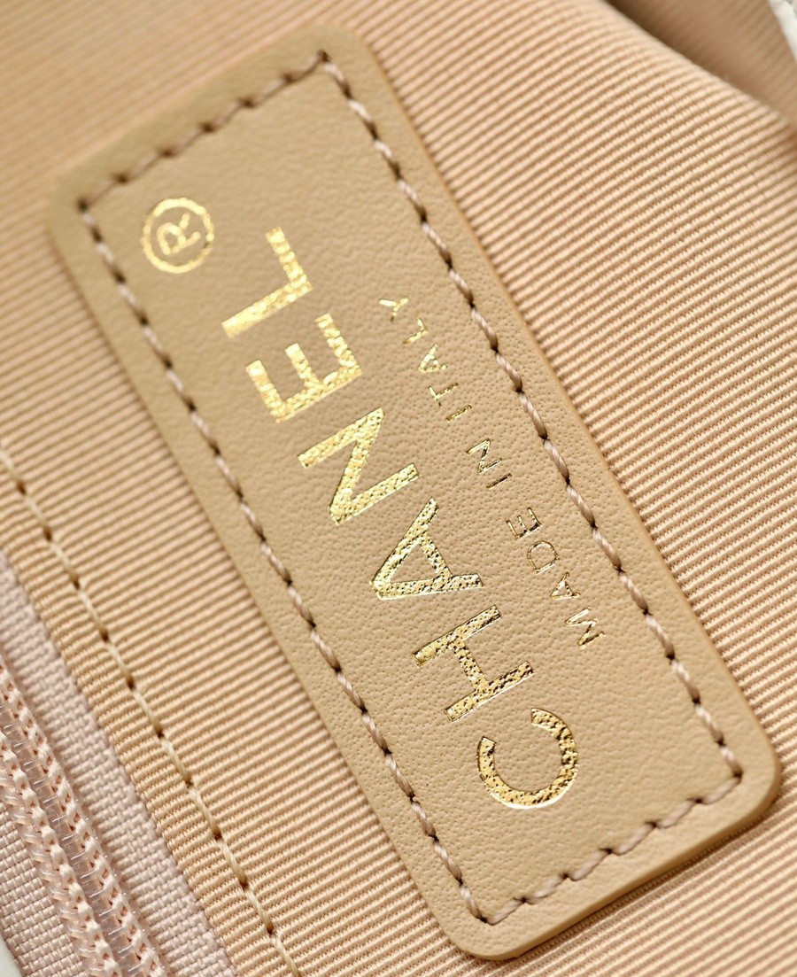 小香 23C早春新款天貓精靈 Hobo流浪包 中號白色_7