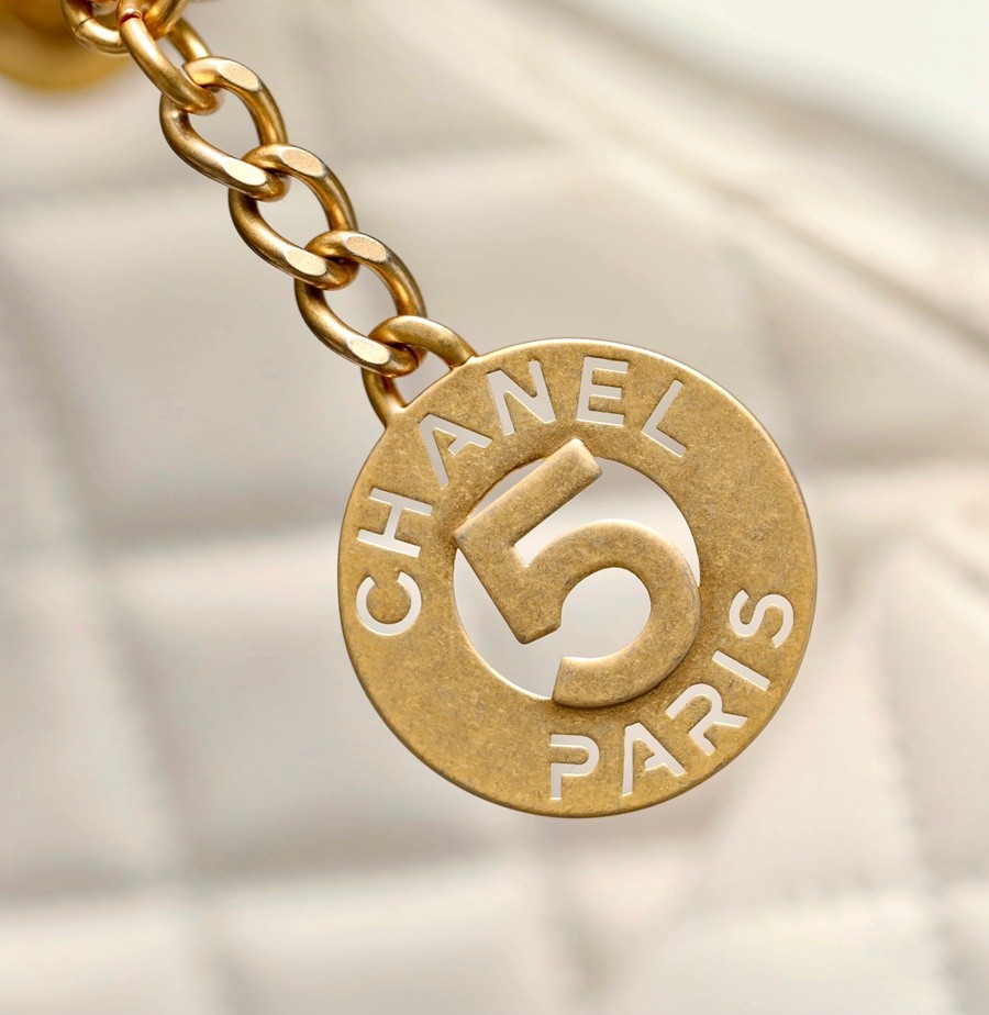 小香 23C早春新款天貓精靈 Hobo流浪包 中號白色_8