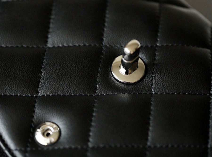 小香 cf30 羊皮黑色 銀扣_12