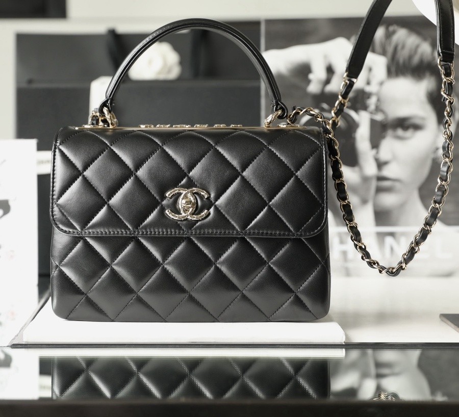 小香 Trendycc手柄口蓋包 羊皮 黑色_1