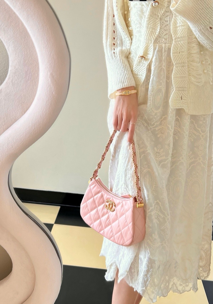 小香 19 Hobo腋下包 褶皺牛皮 粉色 大號_17