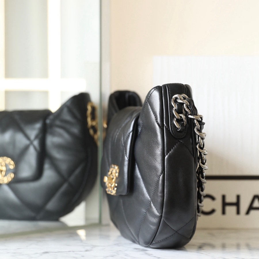 小香 24C早春新款19系Hobo流浪包 羊皮 黑金_3