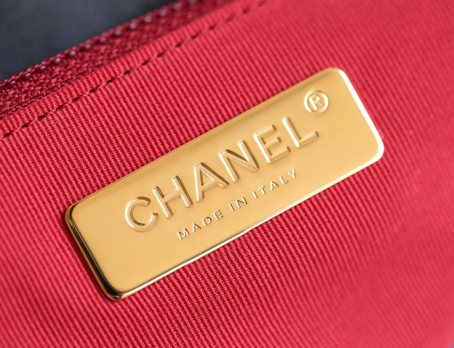 小香 24C早春新款19系Hobo流浪包 羊皮 黑金_7