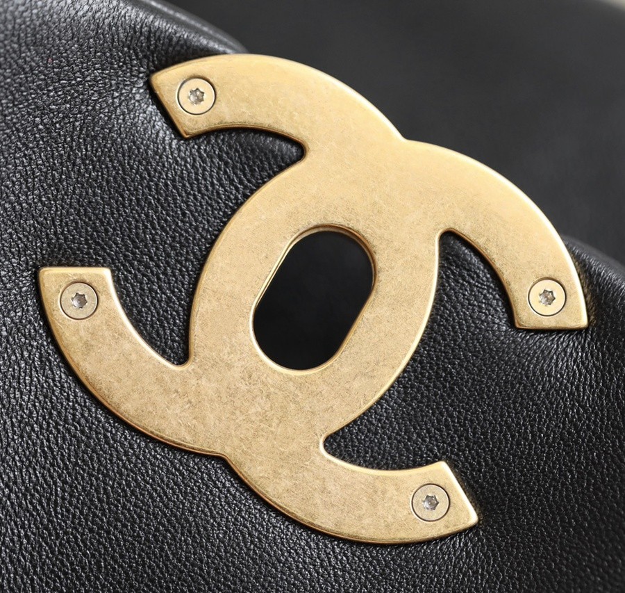 小香 24C早春新款19系Hobo流浪包 羊皮 黑金_9