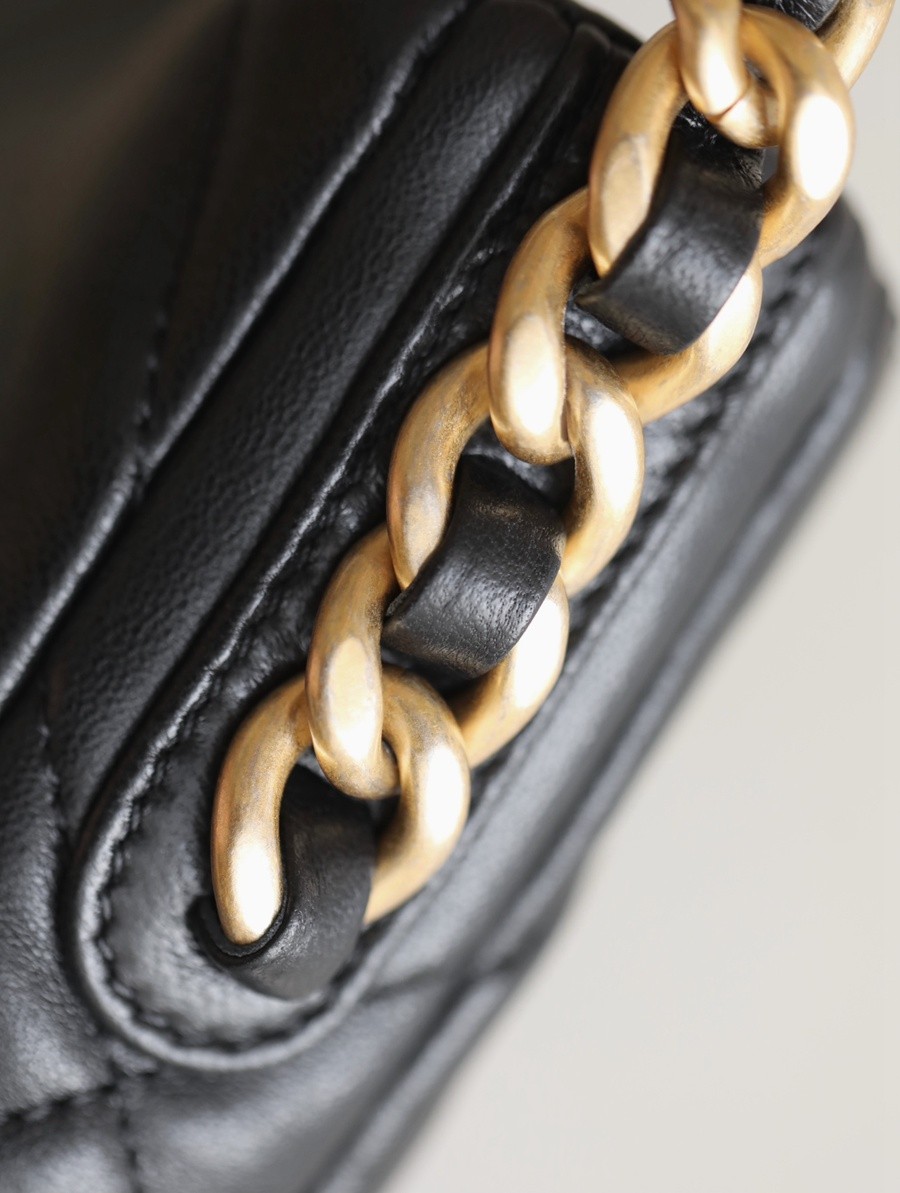 小香 24C早春新款19系Hobo流浪包 羊皮 黑金_13