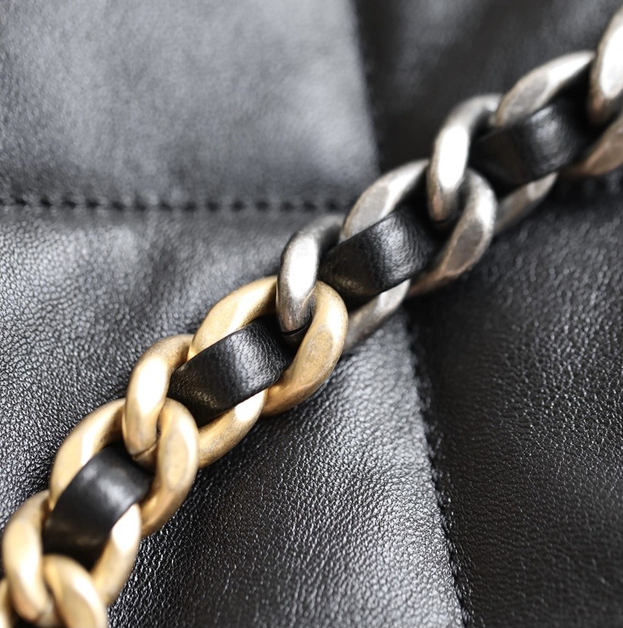 小香 24C早春新款19系Hobo流浪包 羊皮 黑金_14