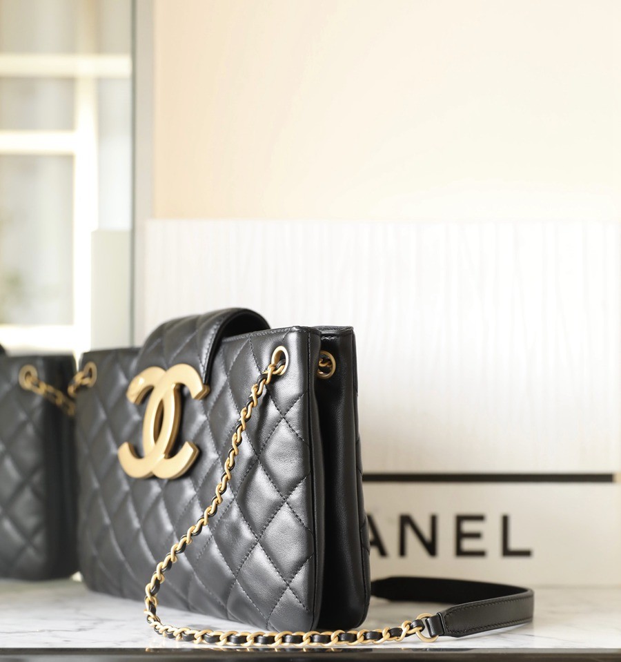 24c早春 大logo橫款購物袋 黑色_2