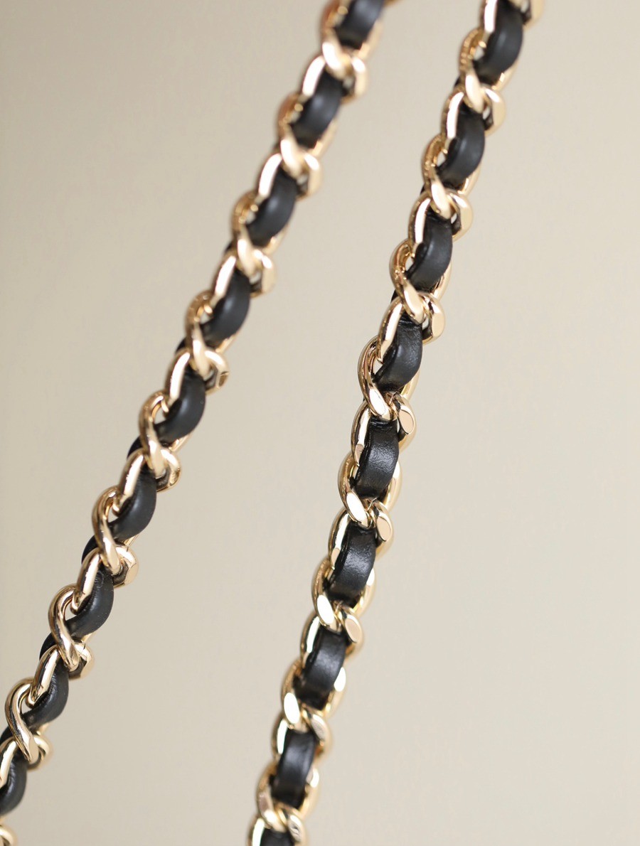 23k秋冬 手柄漆皮盒子包 黑色_15