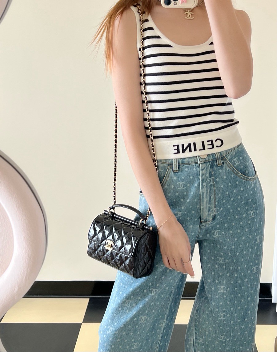 23k秋冬 手柄漆皮盒子包 黑色_17