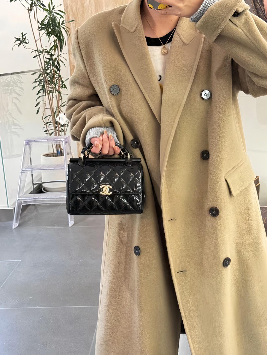 23k秋冬 手柄漆皮盒子包 黑色_33