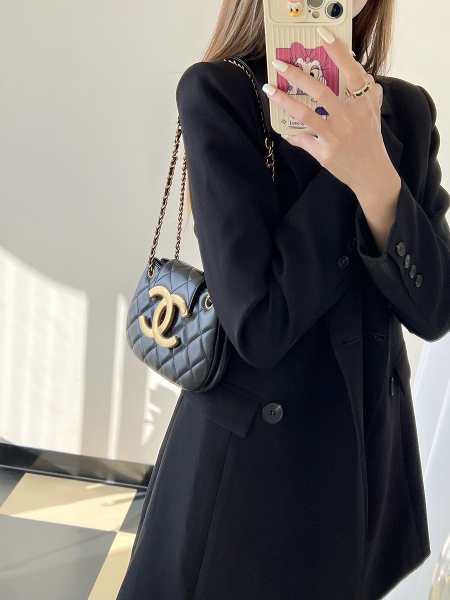 24c早春大logo圓挎包 黑色_18