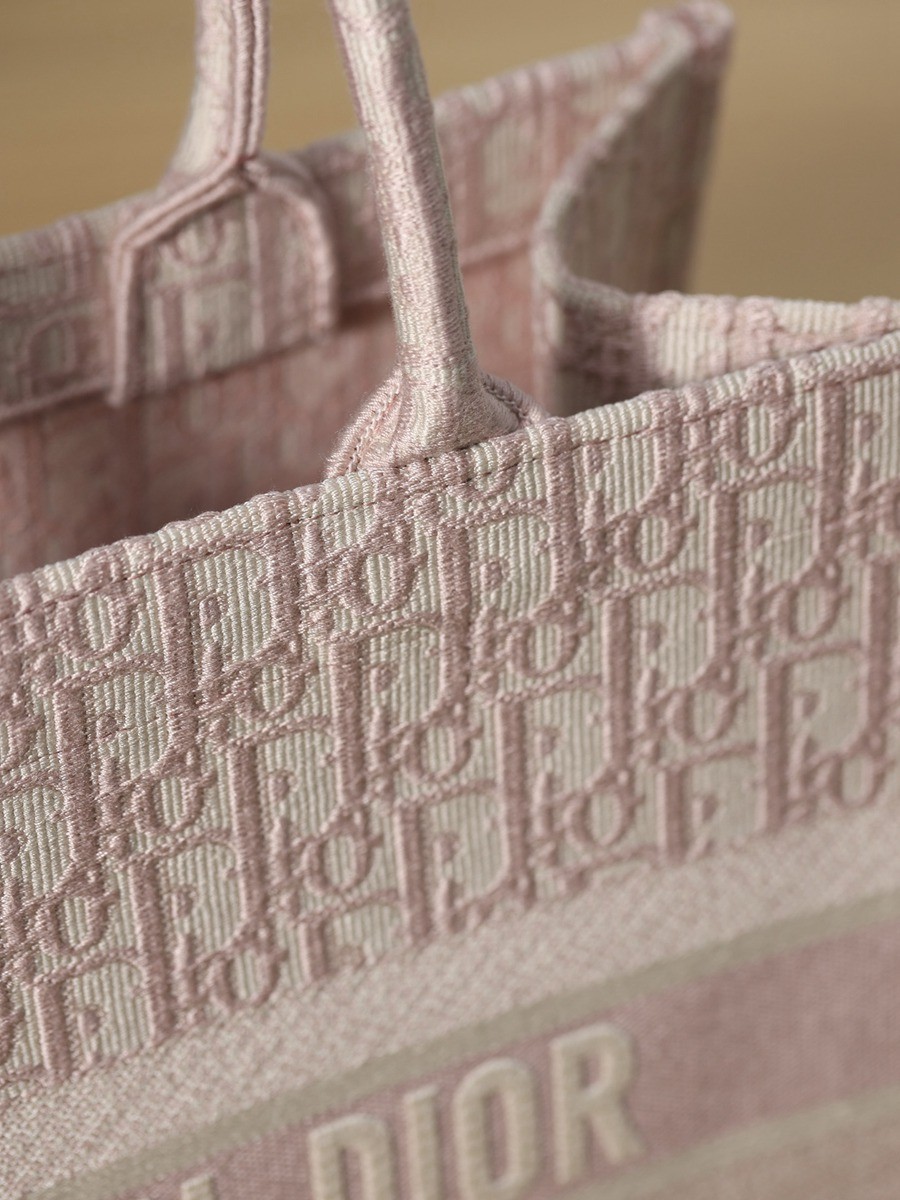 中號book tote系列女士玫瑰粉色老花刺繡手提托特包_9