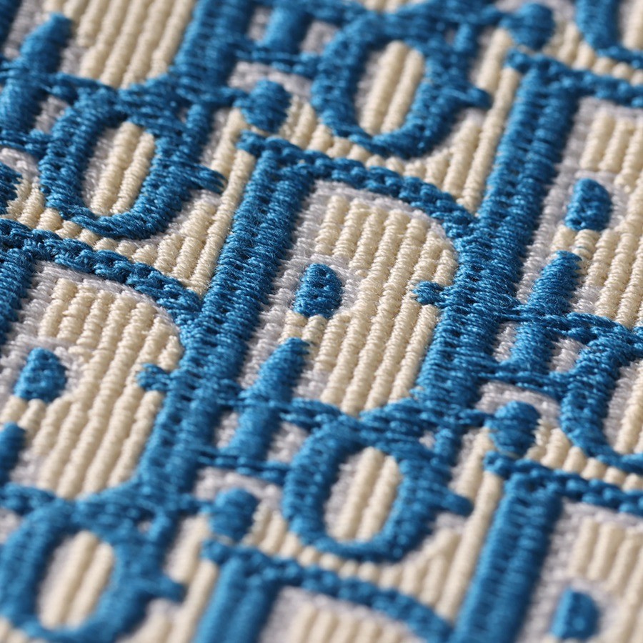 中號BOOK TOTE 手袋矢車菊藍 Oblique 印花_9