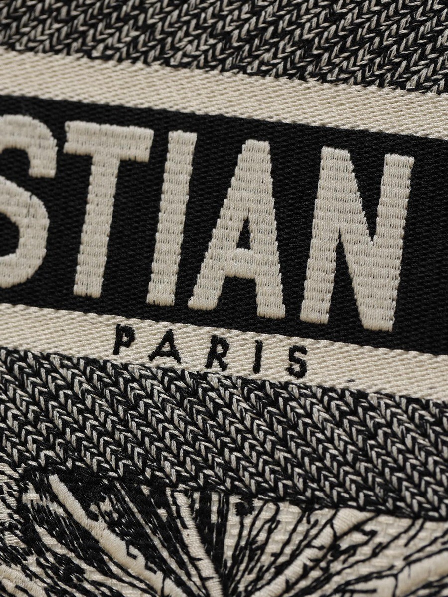 中號 BOOK TOTE 手袋奶白色和黑色 Dior Zodiac 刺繡_6