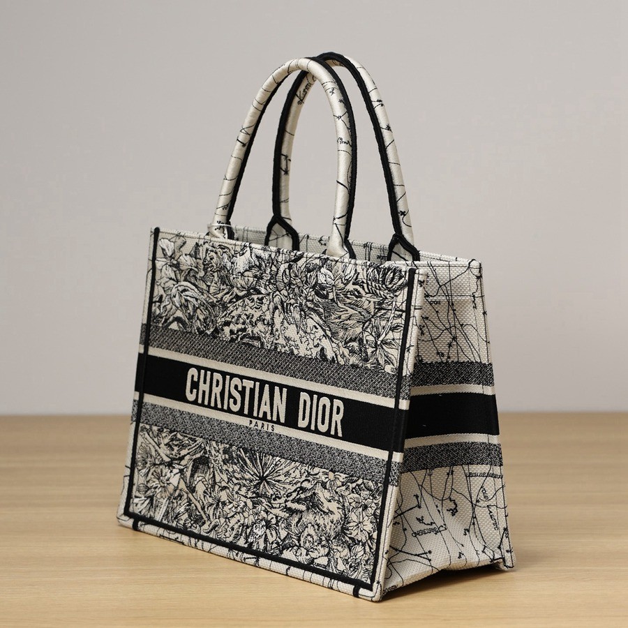 中號 BOOK TOTE 手袋奶白色和黑色 Dior Zodiac 刺繡_2