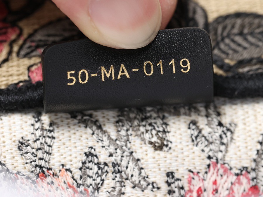 中號 BOOK TOTE 手袋_13