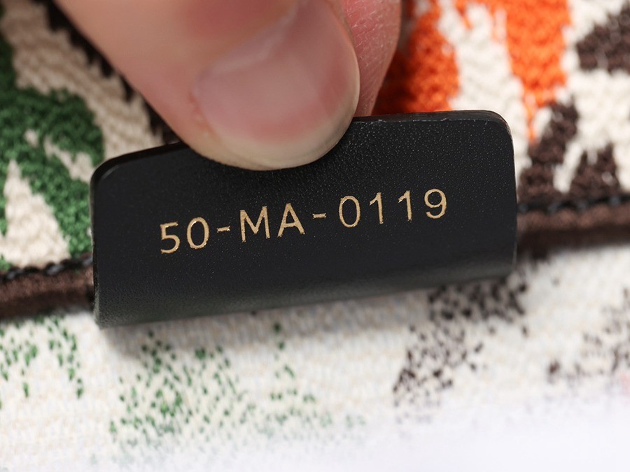 中號 BOOK TOTE 手袋_13