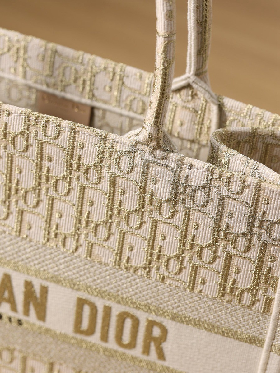 中號 BOOK TOTE 手袋金色 Oblique 印花_12