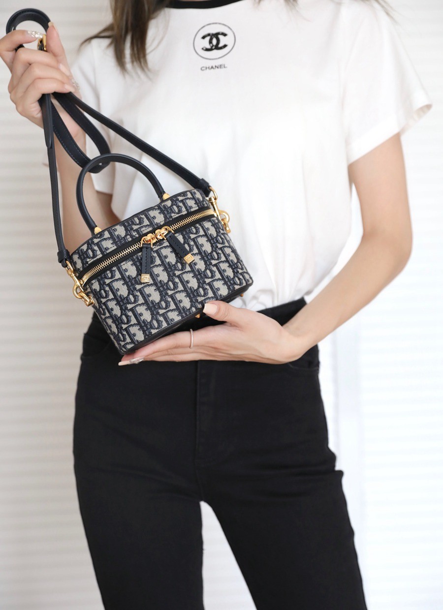 CD Signature Vanity 小號 藍色 Oblique印花_18