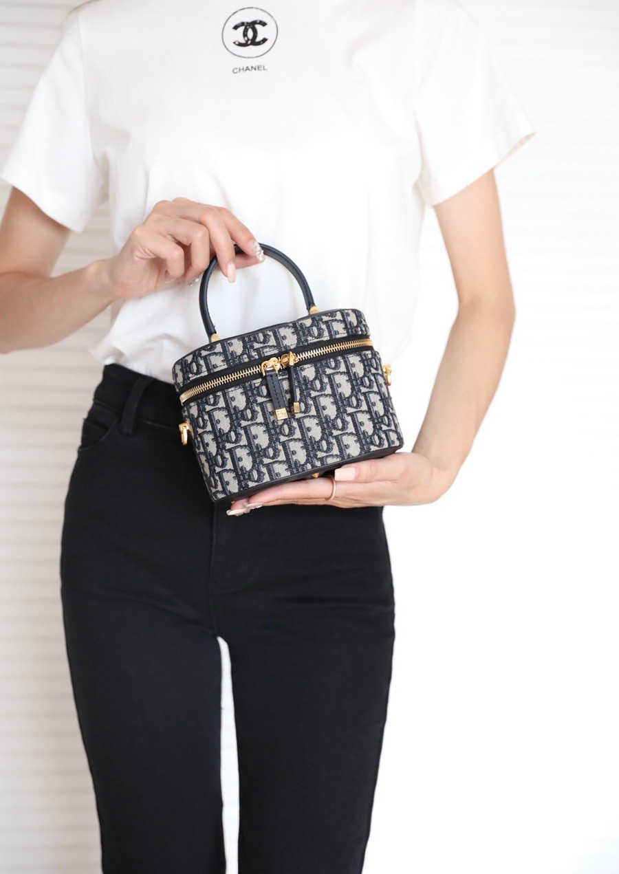 CD Signature Vanity 小號 藍色 Oblique印花_24