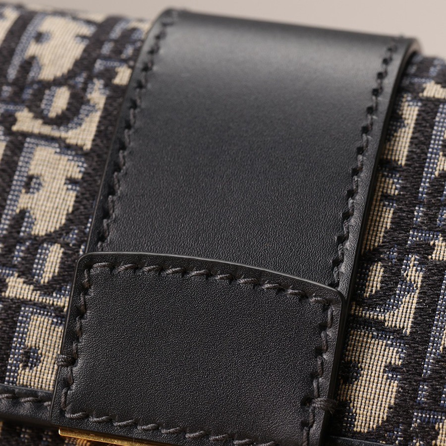 30 MONTAIGNE 蒙田鏈條包藍色 Oblique 印花_9