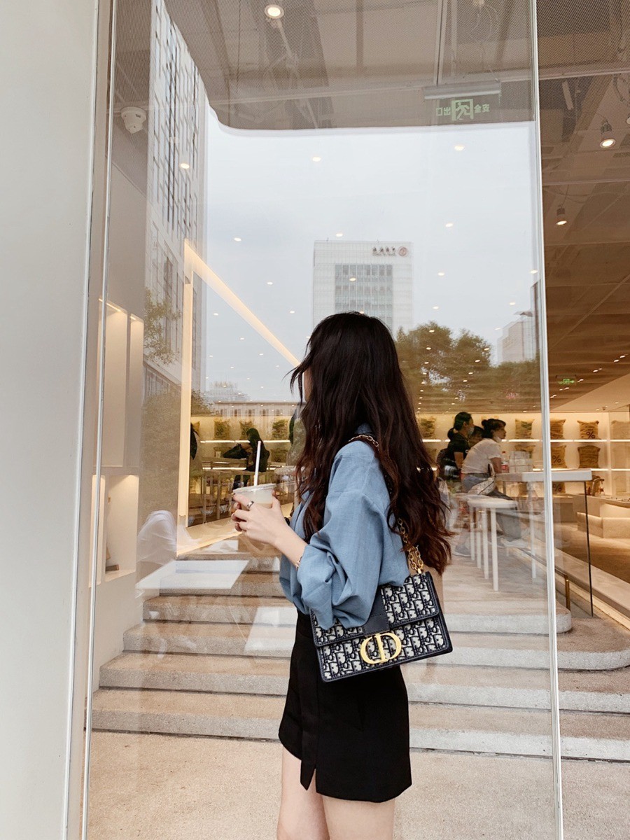 30 MONTAIGNE 蒙田鏈條包藍色 Oblique 印花_23