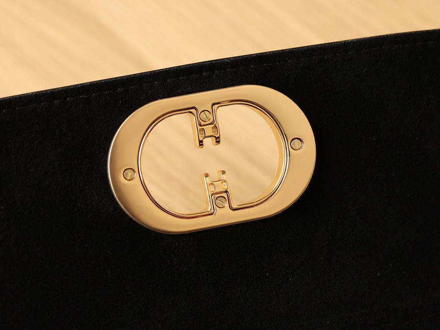 30 MONTAIGNE AVENUE 手袋黑色光面牛皮革_13