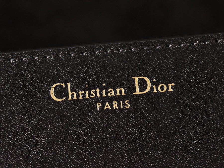 30 MONTAIGNE AVENUE 手袋黑色光面牛皮革_15