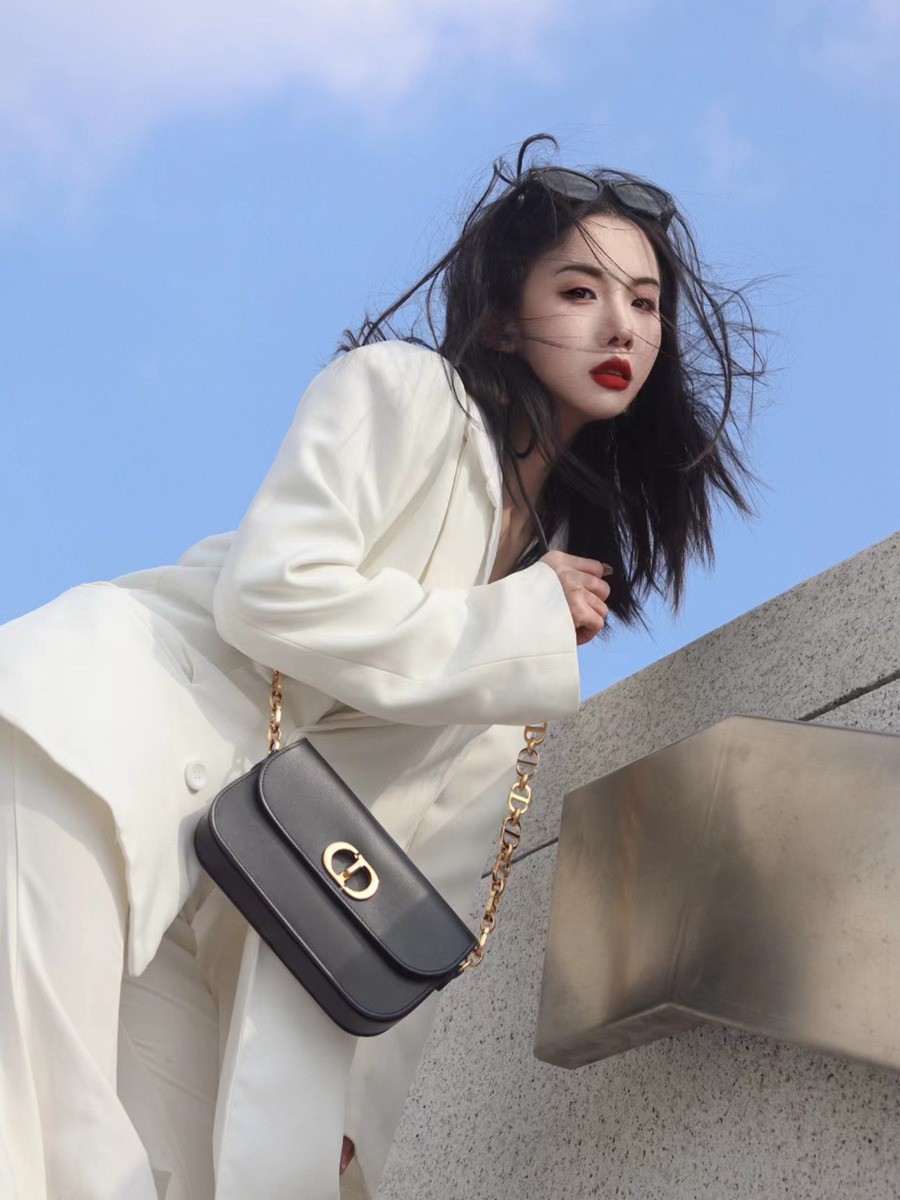 30 MONTAIGNE AVENUE 手袋黑色光面牛皮革_22