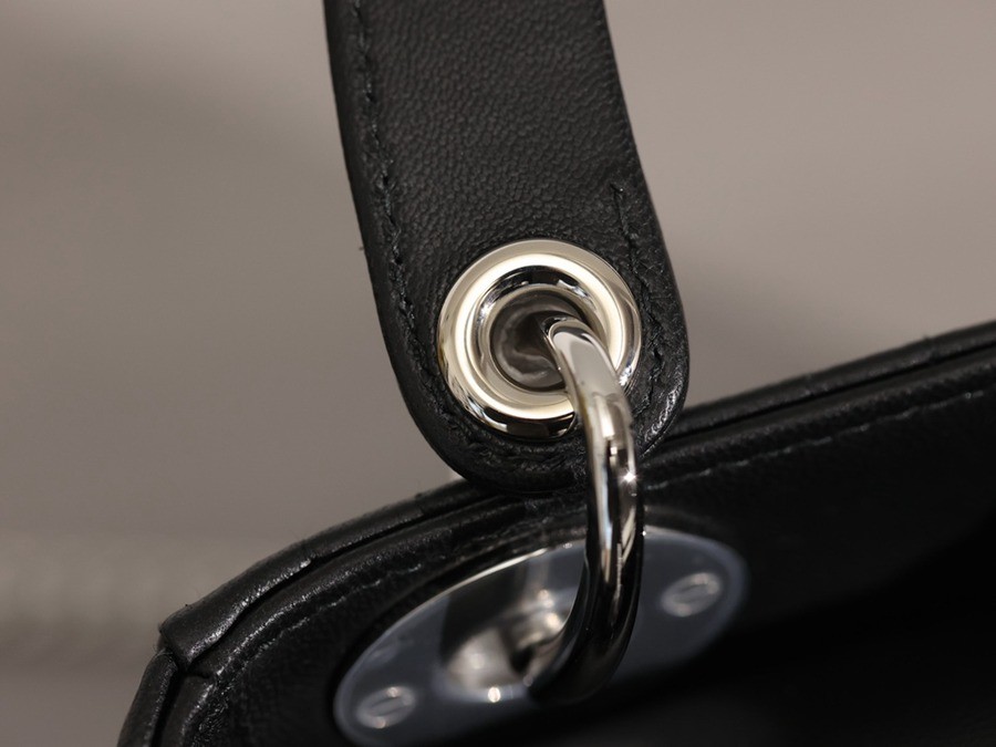 迷你 LADY DIOR 手袋 黑色羊皮革藤格紋銀扣_14